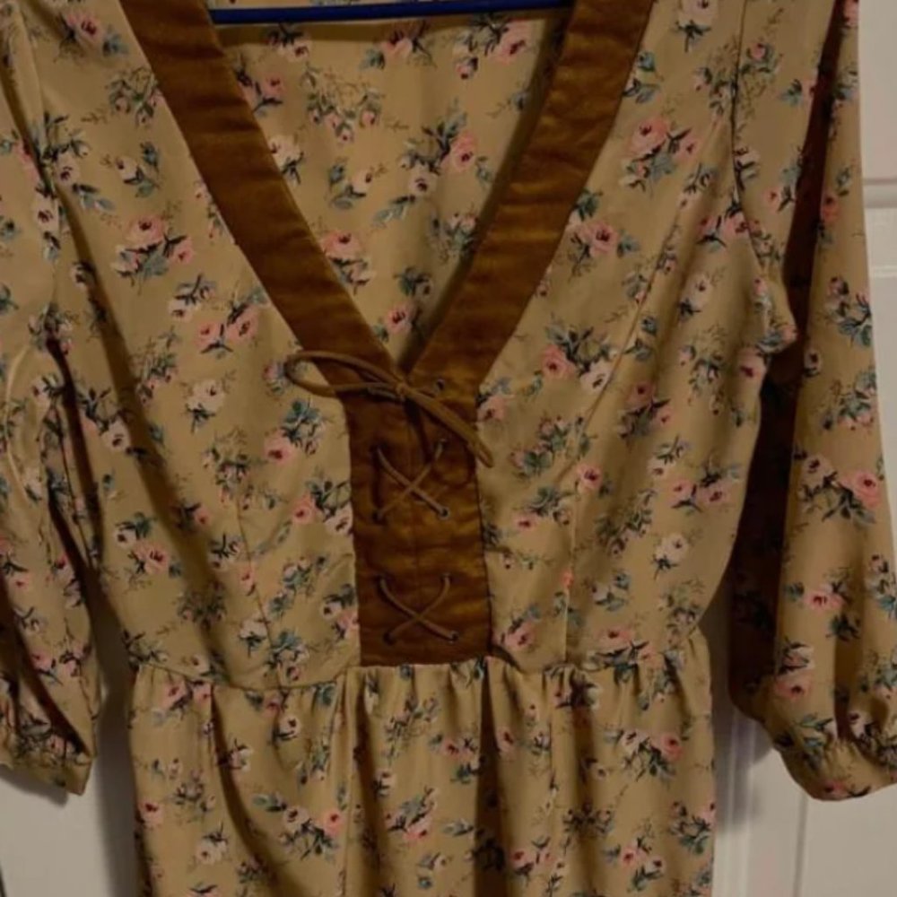 Rue 21 floral summer dress size small